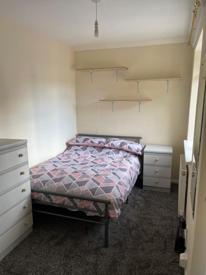 Spacious, Sleeps 17, 3 Bathrooms, Parking, Mansfield Exterior foto