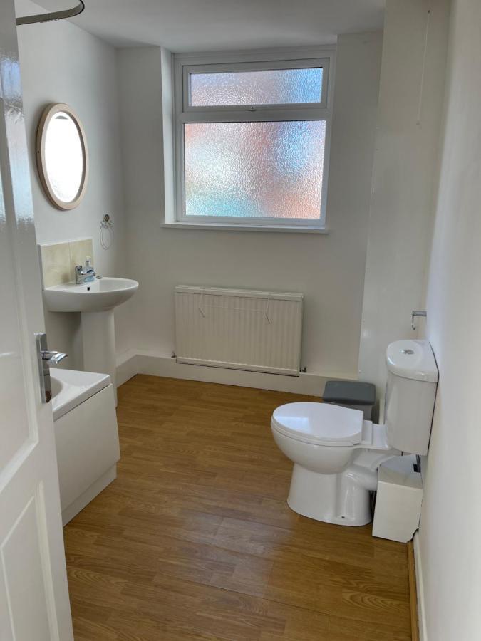 Spacious, Sleeps 17, 3 Bathrooms, Parking, Mansfield Exterior foto